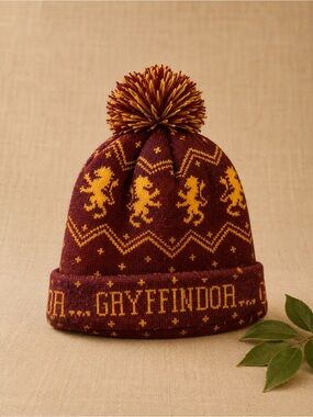 Harry Potter Gryffindor Pom Beanie – Red & Gold, OS